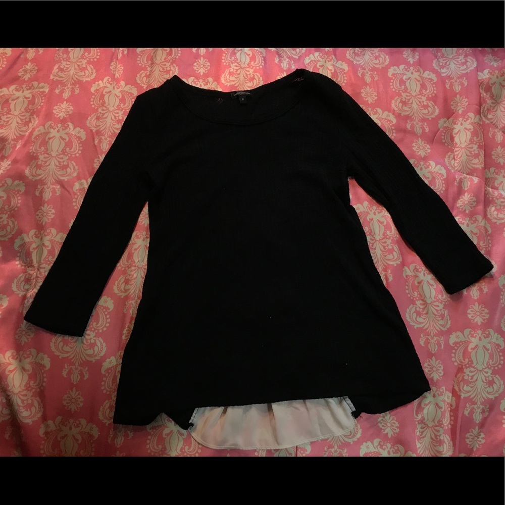 Quarter sleeve top